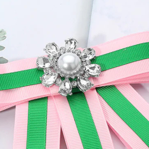   Broche de Lazo Rosa y Verde con Cristales y Perlas, Broche de Solapa Elegante para Mujer, Accesorio de Vestir, Regalo - Product Image 6