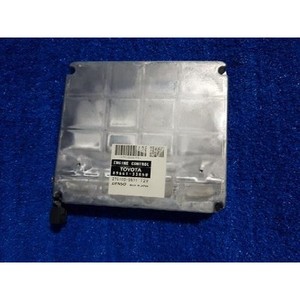 300 ECU y Módulos de Computación Usados 8966133B50 - Product Image 1