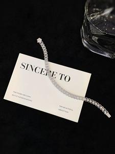 Nouveau design, bracelet tennis en or massif 18 carats avec diamants de laboratoire 5,3 carats à trois griffes pour femme - Product Image 3