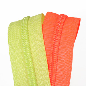 Vente en gros de couleurs personnalisées 3 #   5 #   8 #   Fermeture éclair longue en nylon pour vêtements, accessoires de poche pour contrôle d'accès - Product Image 5