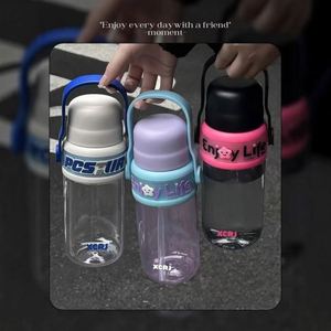 Botella de Agua de Plástico de 750 ml para Uso Doméstico de Verano, Nueva Taza Portátil de Doble Bebida con Pajita - Product Image 5