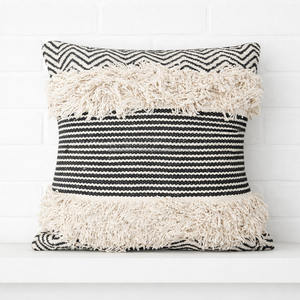 Funda de Almohada Boho con Patrón Geométrico para Sofá Cama, Decoración de Sala de Estar, Lavable, Tejida a Mano, Estilo Boho Chic, Cuadrada, Negra - Product Image 6