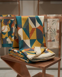 Tela Estampada Chiku Silk Elegance en Tonos Tierra, con Textura Rústica Dorada, Orgánica, Transpirable y Ligera - Product Image 3