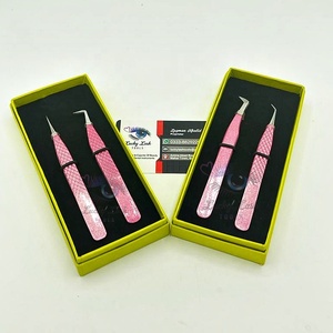 Pince à épiler rose de haute qualité avec logo personnalisable à pointe argentée pour extension de cils et de sourcils en acier inoxydable massif - Product Image 3