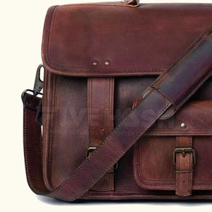 Classic Leather Laptop Bag Elegant Design With Spacious Storage Ideal For Office Work Business Travel And Daily Carry Use - Product Image 4
