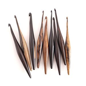 Gancho de ganchillo de madera natural con textura suave para un manejo de hilo sin enredos y una experiencia de ganchillo cómoda - Product Image 1
