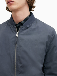 Blouson Bomber Décontracté en Toile pour Homme, Design Moderne, Col Montant, Prêt pour l'Hiver, Toucher Doux et Lisse, Logo Avant, Chauffant, Idéal pour l'Extérieur - Product Image 6