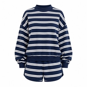 Conjunto de Sudadera Holgada y Pantalones Cortos a Rayas para Mujer, Modelo TS-STR-005 - Product Image 1