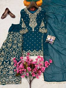 Ensemble Salwar Kurti court de luxe vert sarcelle, richement brodé, en matériaux recyclés, séchage rapide, coupe évasée, style indien/pakistanais - Product Image 3