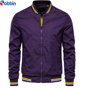 Chaqueta Varsity Personalizada Más Vendida, Chaqueta Bomber Verde Oliva para Hombre, Cierre Frontal con Cremallera, Color Sólido, Manga Regular, Cuello Alto - Product Image 5