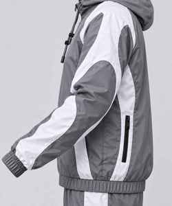 Conjunto de Chaqueta y Pantalones Cortavientos de Nailon para Hombre de Alta Calidad con Diseño OEM, Logotipo Personalizado Serigrafiado y Forro de Malla, Trajes Deportivos Personalizados - Product Image 3