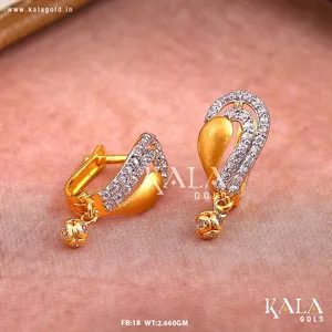 Pendientes de Clip Kala Gold de Oro Amarillo de 18K con Microincrustaciones de Diamantes de Corte Brillante para Mujer, Modernos y Tradicionales - Product Image 2
