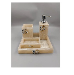 Ensemble de salle de bain rond moderne portable en résine acrylique bleu ciel de luxe ILAHI, trois pièces, motif floral, Uttar Pradesh - Product Image 1