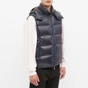 Chaleco Acolchado Rojo con Capucha para Hombre, Cierre de Cremallera, Impermeable, Cortavientos, Informal, para Invierno, Color Sólido, Poliéster - Product Image 4