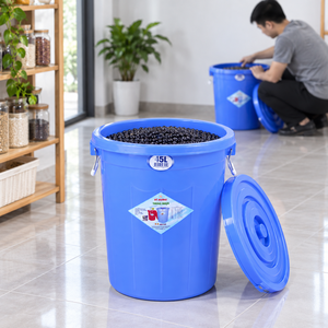 Baril de rangement en plastique PP sans BPA, capacité 45L, couvercle hermétique, poignées en fil d'acier, caisse polyvalente pour la maison - Product Image 1