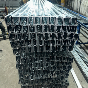 CANAL DE PERFIL EN U PRE-GALVANIZADO DE ALTA CALIDAD 41X41X2MM CON RANURA LARGA Y RANURA ESTRECHA - Product Image 1