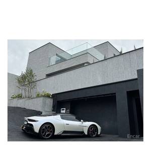 Maserati MC20 2022/3 avec moteur V6 3.0, 5 213 km, conduite à gauche - Product Image 6