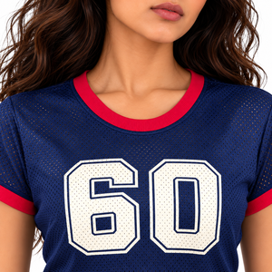 Camiseta Deportiva Corta de Fútbol para Mujer, Color Azul Marino, con Malla y Detalles en Rojo, Número 60, Manga Corta, Venta al Por Mayor OEM - Product Image 3