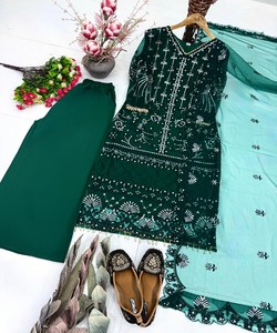 Emerald <b>Green</b> <b>Silk</b> Floor-Length Salwar Kameez Pearl Embroidery Dupatta Traditional Indian Pakistani Wedding Wear Women 71875 - Product Image 3