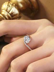 Anillo de Moissanita Ovalada de 1.00CT con Engaste Torsionado, Certificado IGI, Anillo Infinito Romántico para Mujer, Plata 925, Regalo para Boda/Fiesta - Product Image 2