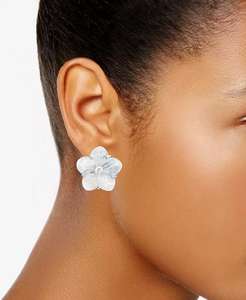 Pendientes de tuerca de flor de nácar blanco y Perla de agua dulce cultivada (5mm) en plata de ley | Macy's - Product Image 2