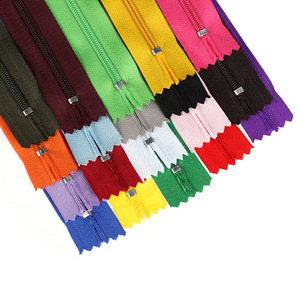 Factory Wholesale Custom Colour 3#5#8# Nylon <b>Zipper</b> Open-end <b>Zipper</b> for Garment Production - Product Image 3