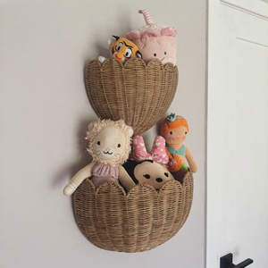 Panier mural en rotin tressé fait main, motif coquillage, panier à jouets suspendu, organisateur de rangement pour chambre d'enfant, décoration de chambre d'enfant - Product Image 1
