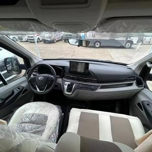 Camion tracteur diesel 6x4 à 10 roues avec conduite à gauche pour le transport logistique mondial de marchandises lourdes - Product Image 3