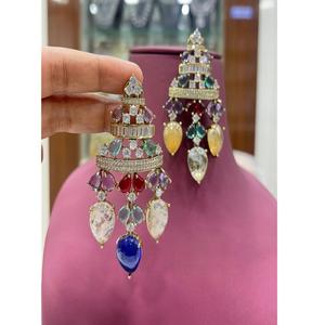 ต่างหูทองเหลืองคุณภาพสูงประดับเพชรซิคอน ดีไซน์เก๋ไก๋ โดดเด่นสะดุดตา เหมาะสำหรับผู้หญิง สวมใส่ในงานเลี้ยงตอนเย็น หรืองานปาร์ตี้ - Product Image 1