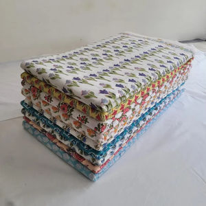 Tissu en coton indien imprimé au bloc, motif Mugal Butta, respirant, écologique, doux, léger, 42 pouces de large, pour robes d'enfants et de femmes - Product Image 1