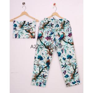 Conjunto de Pijama de Algodón 100% para Mujer, Cuello en V, Manga Larga, Estampado Floral, Ropa de Dormir Cómoda para Toda Temporada, Traje Perfecto para Fiestas - Product Image 3