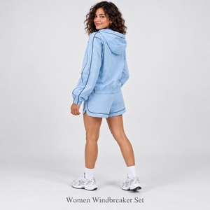 Ensemble de veste coupe-vent et short pour femme, style décontracté, bleu ciel, veste à capuche zippée, short à bordure contrastée, tenue de voyage en deux pièces - Product Image 2
