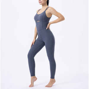 Conjunto de Yoga Personalizado para Mujer, Bra Deportivo y Leggings de Alta Calidad, Ropa Deportiva Cómoda para Gimnasio - Product Image 3