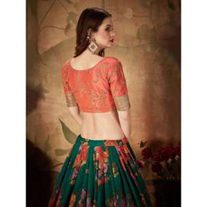 Mariage Lehenga Choli en soie organza à imprimé floral vert foncé rafraîchissant avec chemisier orange - Product Image 3
