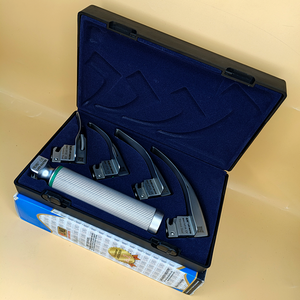 LAPA-733071-2-4 ชุดเครื่องมือส่องกล่องเสียงแบบไฟเบอร์ออปติก Macintosh พร้อมใบมีดเหล็ก 4 ใบ ขนาด 0-1-2-3 สำหรับผู้ใหญ่ ด้ามจับคุณภาพพรีเมียม ใบมีดฆ่าเชื้อได้ - Product Image 3