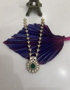 ชุดสร้อยคอและต่างหูรูปดอกไม้ชุบทองคำขาวคลาสสิกจาก Amaira Jewels สำหรับงานแต่งงานของผู้หญิง - Product Image 5