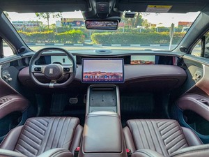 Avatr 11 2023 Performance AWD - Product Image 2