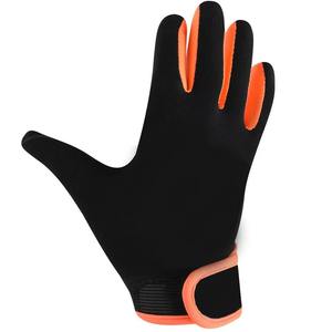 Guantes de Fútbol Gaélico Personalizados para Hombre, Guantes Impresos de Látex y Spandex para Entrenamiento de GAA, Proveedor de Guantes Deportivos OEM, Pakistán - Product Image 3