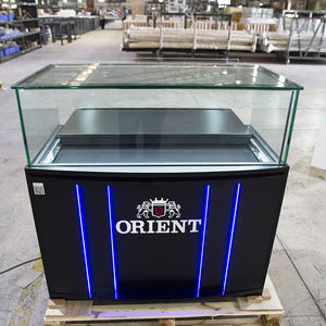 Vitrina de Exhibición para Relojes de Metal Resistente con Iluminación LED, Fondo de Espejo e Impermeable |   Reciclable |   Servicio OEM Disponible - Product Image 1