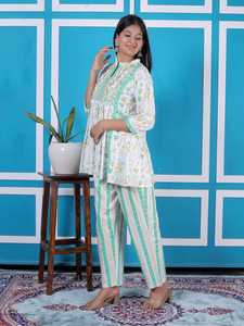 Ensemble coordonné décontracté pour femme, imprimé floral, avec tunique de créateur et pantalon droit, style ethnique - Product Image 5
