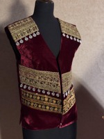 Robe Traditionnelle Balochi pour Femme, Robe Décontractée en Velours Bordeaux, Broderie Dorée Lourde, Pompon à Monnaie, Kaftan Tribal de Luxe, Robe Longue Maxi