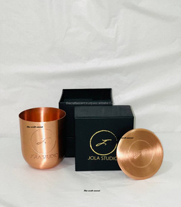 Vente en gros Bougeoir en cuivre avec couvercle et finition brossée Bougeoir en métal vide de luxe moderne avec logo et emballage personnalisés - Product Image 6