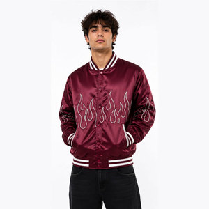 Chaqueta Varsity de Satén Color Granate para Hombre con Bordado de Llama Blanca, Corte Regular, Cuello Camisero, Cierre de Botón, Estilo Casual para Otoño - Product Image 4