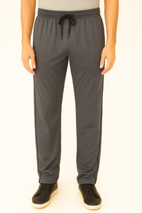 กางเกงวอร์มผู้ชายทรงพอดีตัว สีเทาชาร์โคล พรีเมียม ผ้าเนื้อนุ่ม ยืดหยุ่น ระบายอากาศได้ดี พร้อมเชือกผูกเอวแบบยืดหยุ่น - Product Image 1