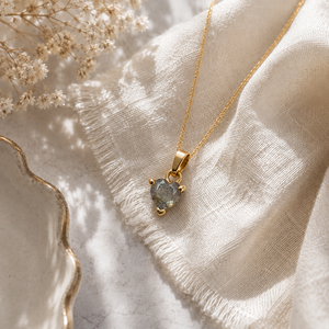 Collier en chaîne avec pendentif en pierre de labradorite en forme de cœur, bijoux en pierres précieuses naturelles pour elle - Product Image 1