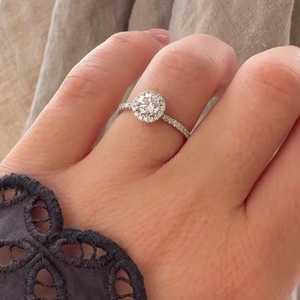 Anillo de Compromiso Personalizado de Oro de 14k/18k con Diamante Redondo Cultivado en Laboratorio, Halo, Pavé, Solitario, Anillo de Boda, Anillo de Promesa, Fabricante - Product Image 2