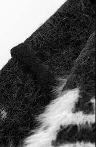 เสื้อสเวตเตอร์คริสต์มาสคุณภาพสูงแบบสั่งทำพิเศษ ระบายอากาศได้ดีและไม่หดตัว ดีไซน์สีแดงและสีเขียว สำหรับงานปาร์ตี้ฤดูหนาวสำหรับครอบครัว - Product Image 3