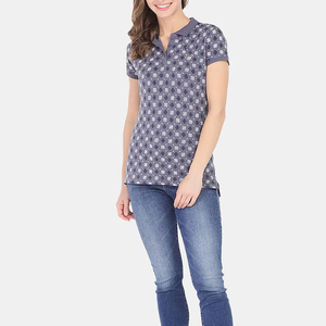 เสื้อผู้หญิงคุณภาพสูง ทรงเข้ารูป สวมใส่สบาย เป็นมิตรกับสิ่งแวดล้อม ผ้าและสีที่ปรับแต่งได้ ระบายอากาศได้ดี ผลิตจากผ้าถัก บริการ OEM - Product Image 1