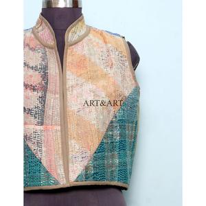 Chaleco multicolor hecho a mano 100% algodón kantha para mujer, estilo patchwork con botones, chaqueta vintage de Rajastán - Product Image 2
