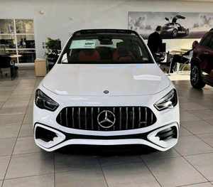 Mercedes-Benz AMG GLA 35 Sport Utility 4D Usado, Año 2025 - Product Image 2